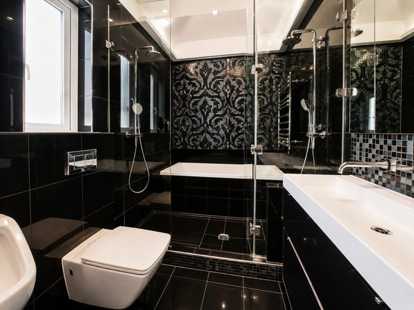 En-suite bathroom
